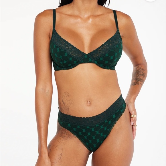 Savage X Fenty Green Glo X Link Cotton Bralette Mid-Rise Thong & High-Leg Bikini - Picture 3 of 16